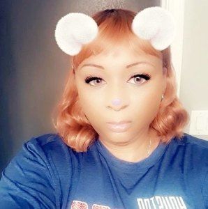 Meet your Posher, Tonya